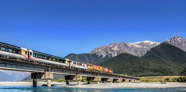 TranzAlpine Crossing Waimakariri Bridge